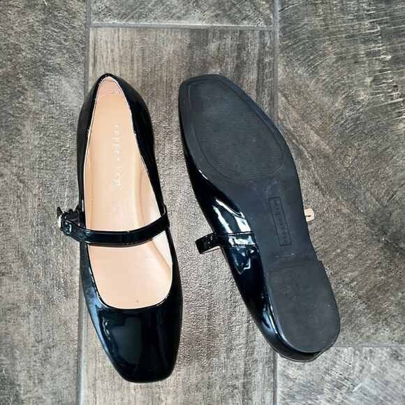 Copper Key “Sweetie” patent leather black Mary Jane flats - Picture 4 of 4